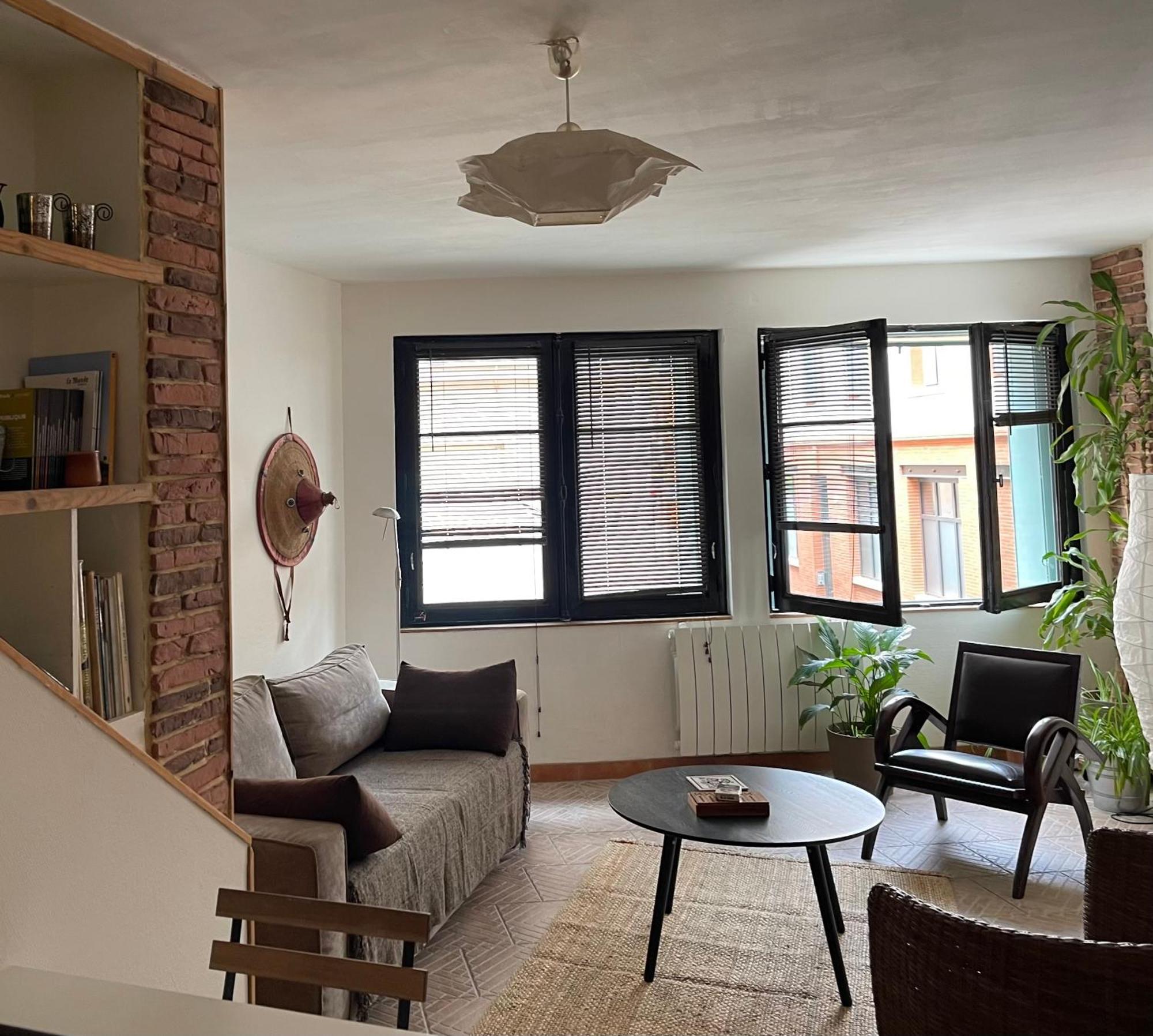 A 150 Pas Du Capitole! Apartamento